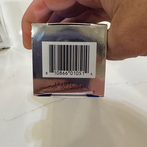 Enzymatic Peel - Picture 2 of 3